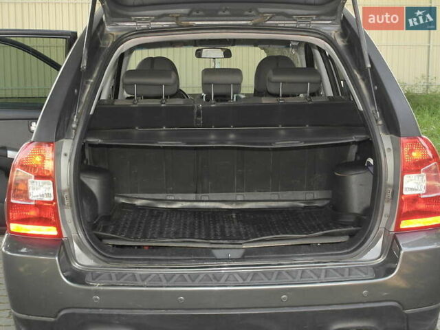 Серый Киа Sportage, объемом двигателя 1.99 л и пробегом 234 тыс. км за 9800 $, фото 12 на Automoto.ua