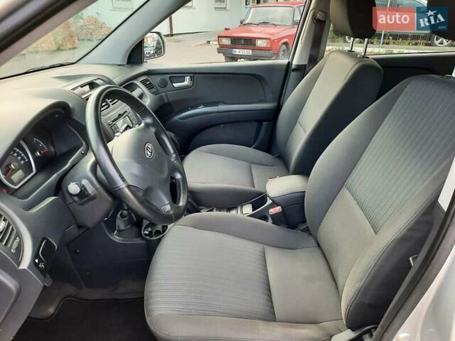 Серый Киа Sportage, объемом двигателя 2 л и пробегом 186 тыс. км за 9100 $, фото 45 на Automoto.ua
