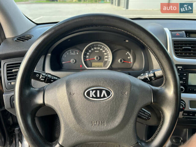 Серый Киа Sportage, объемом двигателя 1.99 л и пробегом 270 тыс. км за 9000 $, фото 19 на Automoto.ua