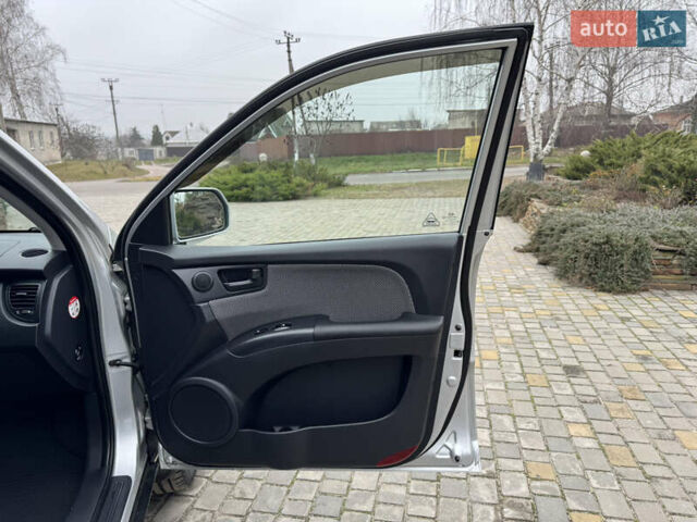 Серый Киа Sportage, объемом двигателя 2 л и пробегом 86 тыс. км за 10200 $, фото 22 на Automoto.ua