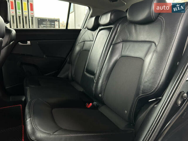 Серый Киа Sportage, объемом двигателя 2 л и пробегом 279 тыс. км за 13799 $, фото 9 на Automoto.ua