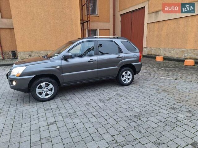 Серый Киа Sportage, объемом двигателя 2 л и пробегом 162 тыс. км за 8350 $, фото 3 на Automoto.ua