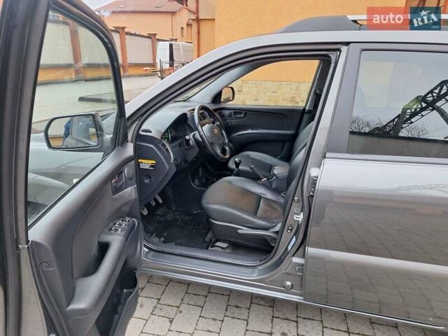 Серый Киа Sportage, объемом двигателя 2 л и пробегом 162 тыс. км за 8350 $, фото 12 на Automoto.ua