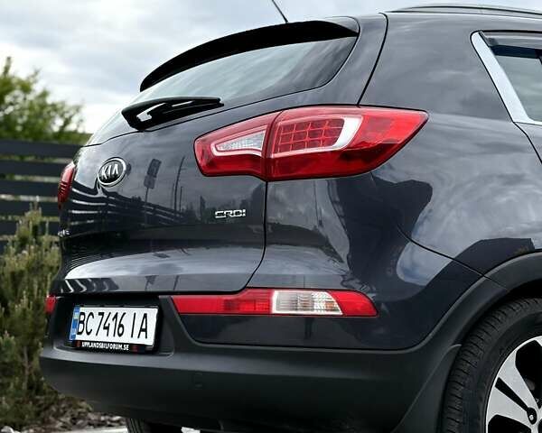 Серый Киа Sportage, объемом двигателя 2 л и пробегом 158 тыс. км за 12000 $, фото 6 на Automoto.ua