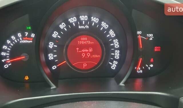 Серый Киа Sportage, объемом двигателя 2 л и пробегом 198 тыс. км за 13500 $, фото 21 на Automoto.ua