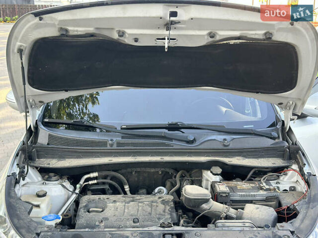 Серый Киа Sportage, объемом двигателя 1.69 л и пробегом 320 тыс. км за 11499 $, фото 34 на Automoto.ua