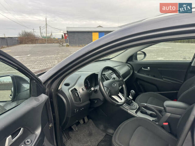 Серый Киа Sportage, объемом двигателя 1.6 л и пробегом 224 тыс. км за 10250 $, фото 20 на Automoto.ua