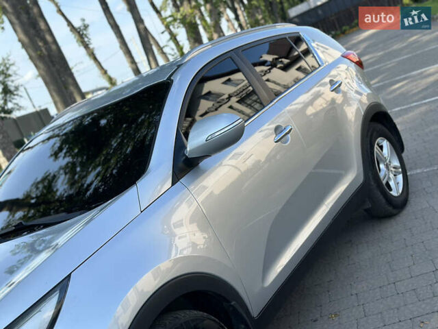 Серый Киа Sportage, объемом двигателя 1.69 л и пробегом 320 тыс. км за 11499 $, фото 4 на Automoto.ua