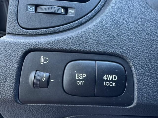 Серый Киа Sportage, объемом двигателя 2 л и пробегом 206 тыс. км за 8900 $, фото 10 на Automoto.ua