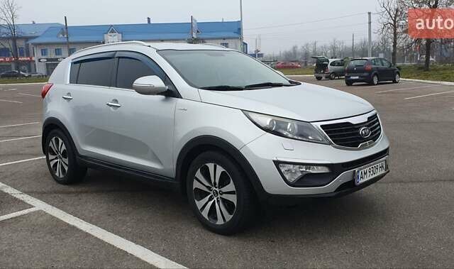 Серый Киа Sportage, объемом двигателя 2 л и пробегом 198 тыс. км за 13500 $, фото 1 на Automoto.ua