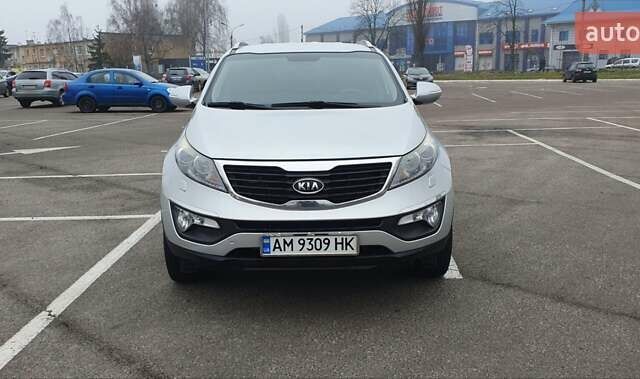 Серый Киа Sportage, объемом двигателя 2 л и пробегом 198 тыс. км за 13500 $, фото 2 на Automoto.ua