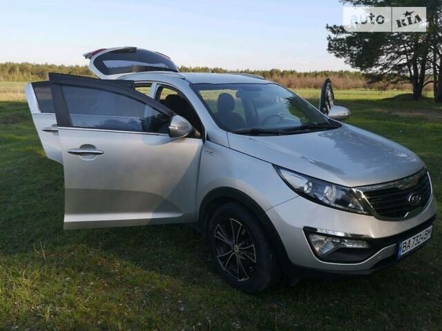 Серый Киа Sportage, объемом двигателя 2 л и пробегом 180 тыс. км за 12900 $, фото 6 на Automoto.ua