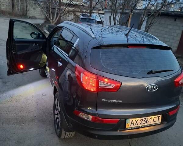 Серый Киа Sportage, объемом двигателя 2 л и пробегом 162 тыс. км за 12500 $, фото 15 на Automoto.ua