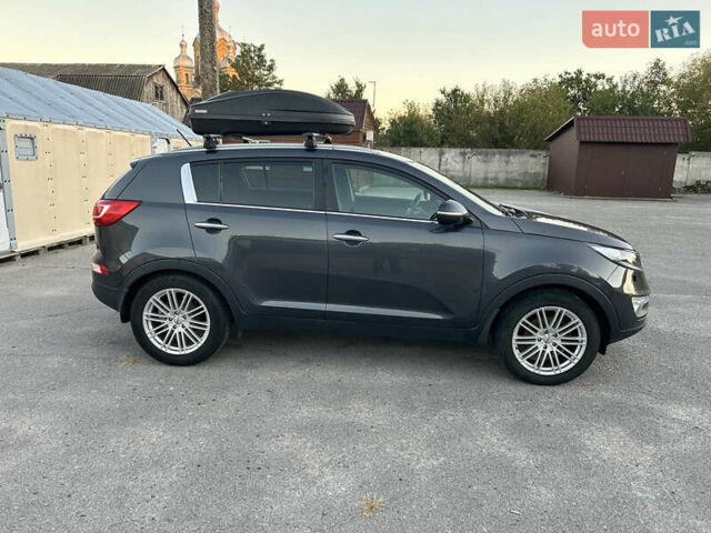 Серый Киа Sportage, объемом двигателя 1.7 л и пробегом 231 тыс. км за 11500 $, фото 1 на Automoto.ua