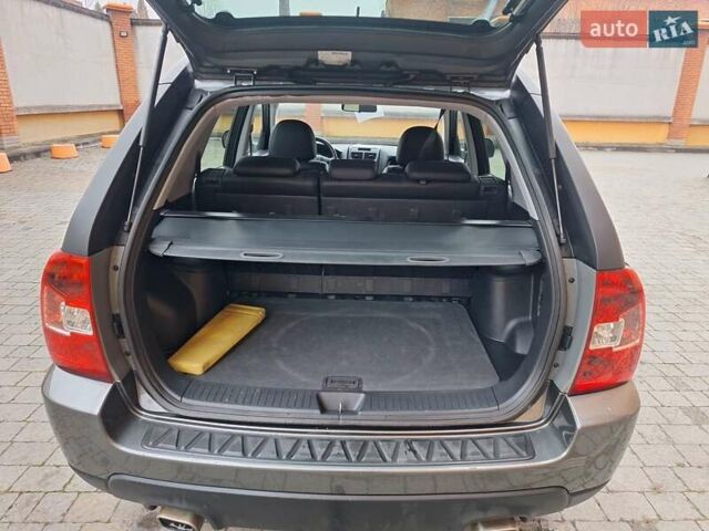 Серый Киа Sportage, объемом двигателя 2 л и пробегом 162 тыс. км за 8350 $, фото 28 на Automoto.ua
