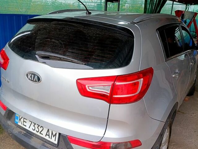 Серый Киа Sportage, объемом двигателя 2 л и пробегом 207 тыс. км за 5000 $, фото 6 на Automoto.ua