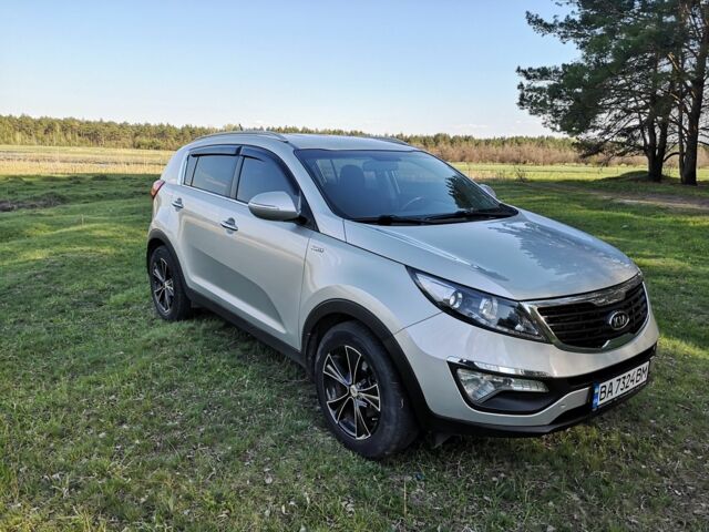 Сірий Кіа Sportage, об'ємом двигуна 2 л та пробігом 182 тис. км за 12000 $, фото 2 на Automoto.ua