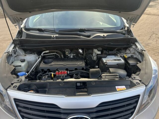 Серый Киа Sportage, объемом двигателя 2 л и пробегом 210 тыс. км за 10300 $, фото 7 на Automoto.ua