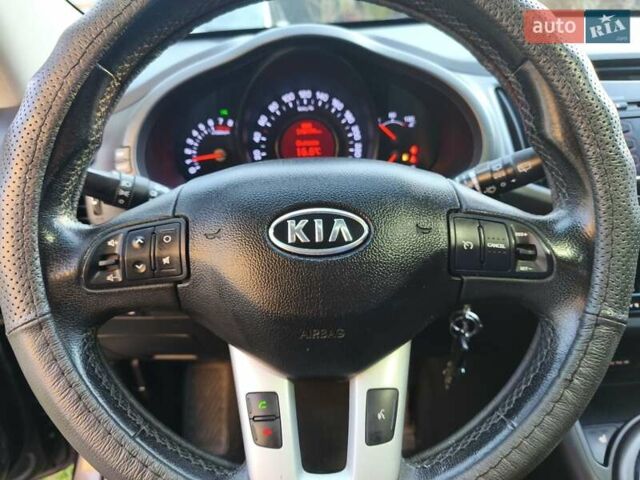 Серый Киа Sportage, объемом двигателя 2 л и пробегом 218 тыс. км за 11500 $, фото 6 на Automoto.ua