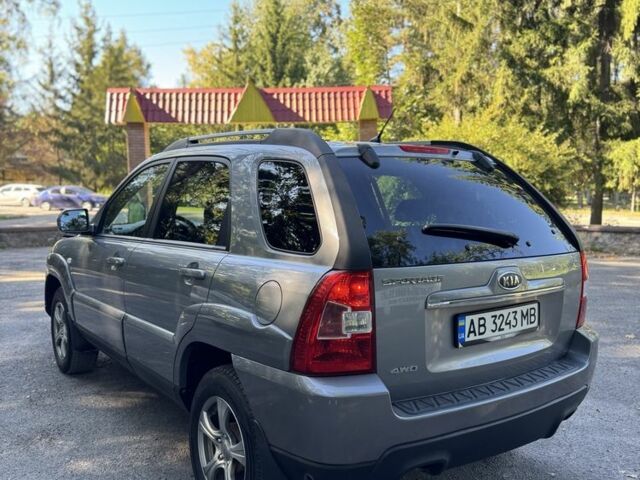 Серый Киа Sportage, объемом двигателя 2 л и пробегом 206 тыс. км за 8900 $, фото 3 на Automoto.ua