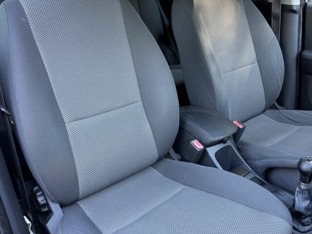 Серый Киа Sportage, объемом двигателя 2 л и пробегом 206 тыс. км за 8900 $, фото 17 на Automoto.ua