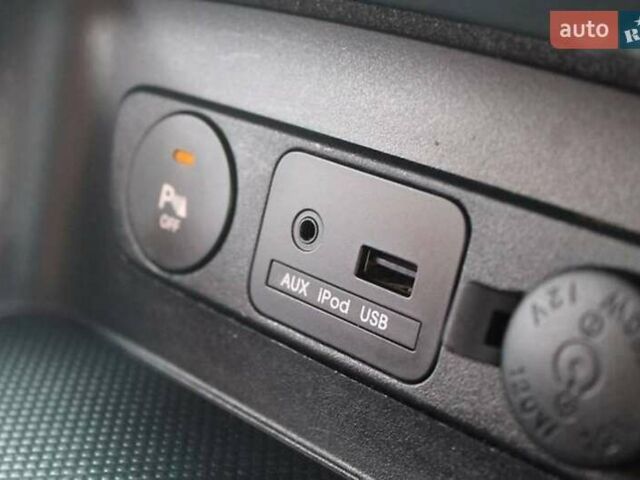 Серый Киа Sportage, объемом двигателя 2 л и пробегом 162 тыс. км за 12500 $, фото 1 на Automoto.ua