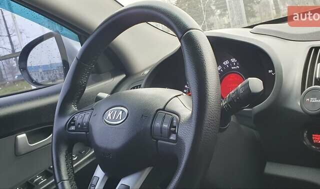 Серый Киа Sportage, объемом двигателя 2 л и пробегом 198 тыс. км за 13500 $, фото 23 на Automoto.ua