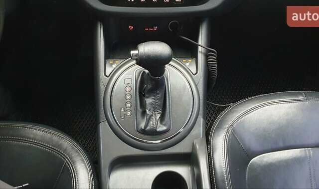 Серый Киа Sportage, объемом двигателя 2 л и пробегом 198 тыс. км за 13500 $, фото 20 на Automoto.ua