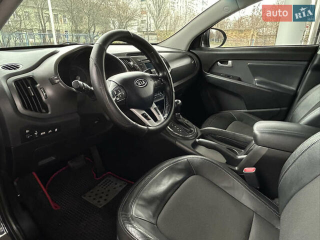 Серый Киа Sportage, объемом двигателя 2 л и пробегом 279 тыс. км за 13799 $, фото 6 на Automoto.ua