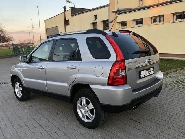 Серый Киа Sportage, объемом двигателя 2 л и пробегом 133 тыс. км за 2399 $, фото 5 на Automoto.ua