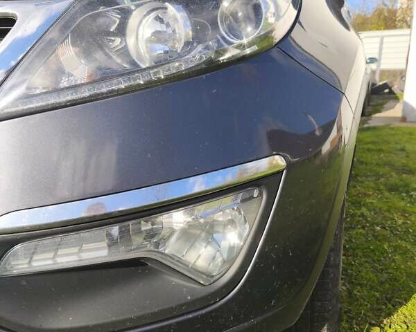 Серый Киа Sportage, объемом двигателя 2 л и пробегом 218 тыс. км за 11500 $, фото 29 на Automoto.ua