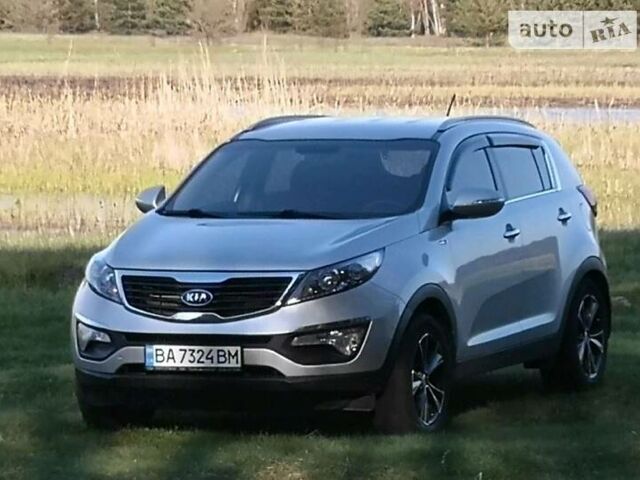 Серый Киа Sportage, объемом двигателя 2 л и пробегом 180 тыс. км за 12900 $, фото 1 на Automoto.ua