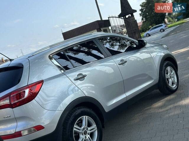 Серый Киа Sportage, объемом двигателя 1.69 л и пробегом 320 тыс. км за 11499 $, фото 13 на Automoto.ua