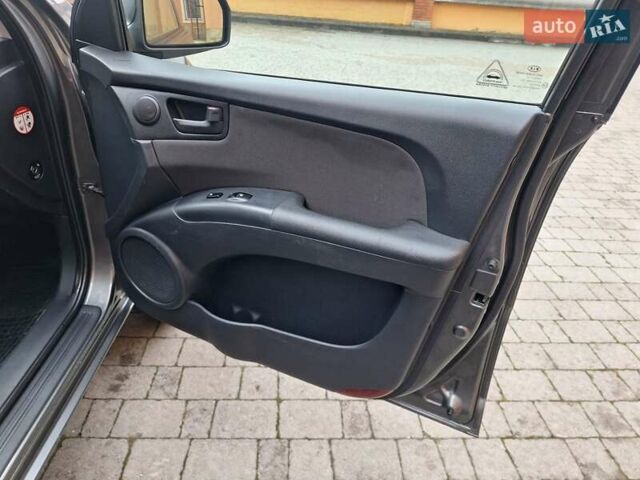 Серый Киа Sportage, объемом двигателя 2 л и пробегом 162 тыс. км за 8350 $, фото 20 на Automoto.ua