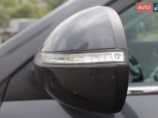 Серый Киа Sportage, объемом двигателя 2 л и пробегом 162 тыс. км за 12500 $, фото 11 на Automoto.ua