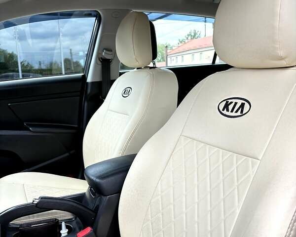 Серый Киа Sportage, объемом двигателя 2 л и пробегом 158 тыс. км за 12000 $, фото 4 на Automoto.ua