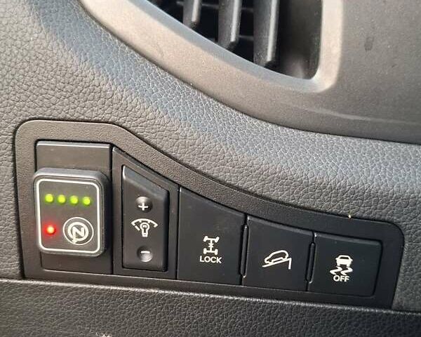 Серый Киа Sportage, объемом двигателя 2 л и пробегом 162 тыс. км за 12500 $, фото 24 на Automoto.ua