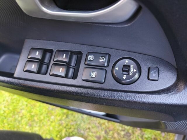 Серый Киа Sportage, объемом двигателя 2 л и пробегом 218 тыс. км за 11500 $, фото 6 на Automoto.ua