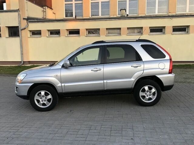 Серый Киа Sportage, объемом двигателя 2 л и пробегом 133 тыс. км за 2399 $, фото 6 на Automoto.ua