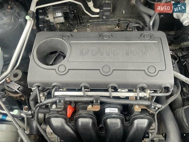 Серый Киа Sportage, объемом двигателя 2 л и пробегом 77 тыс. км за 12500 $, фото 31 на Automoto.ua