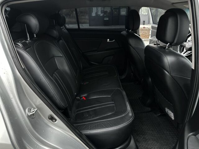 Сірий Кіа Sportage, об'ємом двигуна 2 л та пробігом 178 тис. км за 10500 $, фото 18 на Automoto.ua