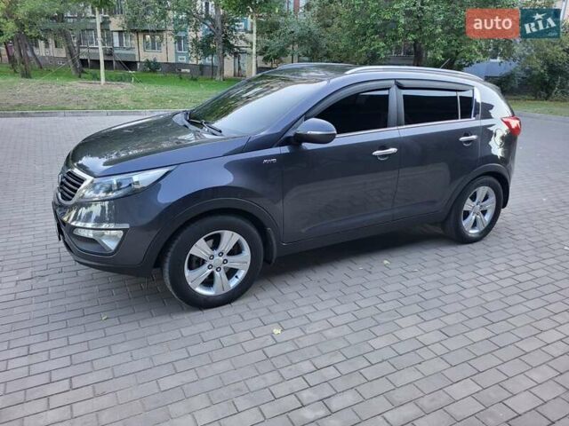 Сірий Кіа Sportage, об'ємом двигуна 2 л та пробігом 177 тис. км за 12000 $, фото 7 на Automoto.ua
