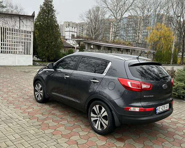 Сірий Кіа Sportage, об'ємом двигуна 2 л та пробігом 135 тис. км за 12499 $, фото 13 на Automoto.ua