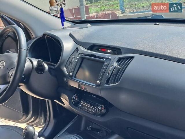 Серый Киа Sportage, объемом двигателя 2 л и пробегом 296 тыс. км за 12200 $, фото 8 на Automoto.ua