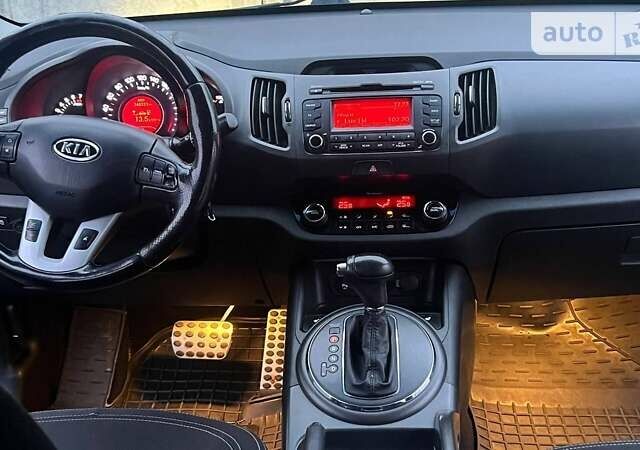 Серый Киа Sportage, объемом двигателя 2 л и пробегом 185 тыс. км за 12900 $, фото 8 на Automoto.ua