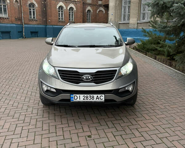 Серый Киа Sportage, объемом двигателя 2 л и пробегом 152 тыс. км за 13350 $, фото 2 на Automoto.ua