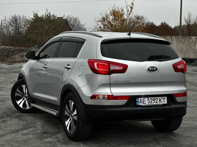 Сірий Кіа Sportage, об'ємом двигуна 2 л та пробігом 178 тис. км за 10500 $, фото 7 на Automoto.ua