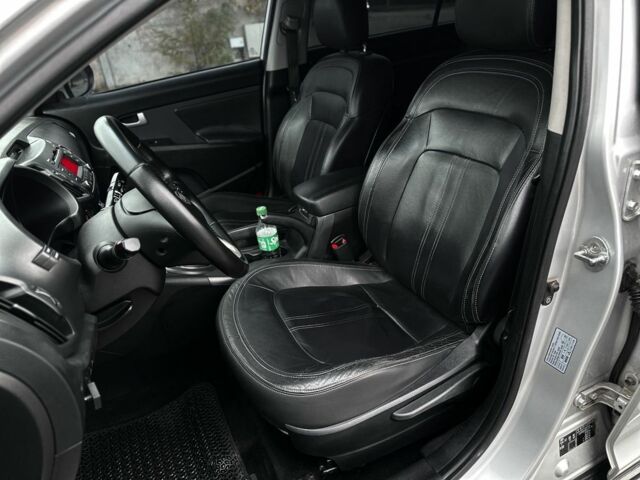 Сірий Кіа Sportage, об'ємом двигуна 2 л та пробігом 178 тис. км за 10500 $, фото 13 на Automoto.ua