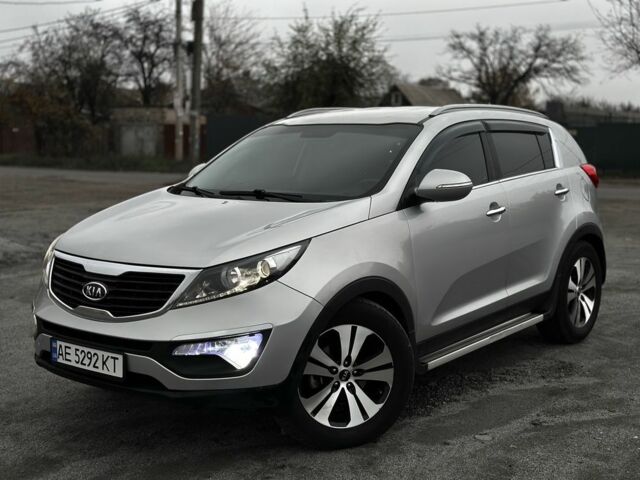 Сірий Кіа Sportage, об'ємом двигуна 2 л та пробігом 178 тис. км за 10500 $, фото 1 на Automoto.ua