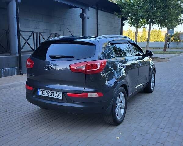 Сірий Кіа Sportage, об'ємом двигуна 2 л та пробігом 177 тис. км за 12000 $, фото 4 на Automoto.ua